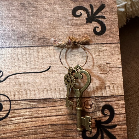 Rustic Welcome Sign - Picture 3 of 5